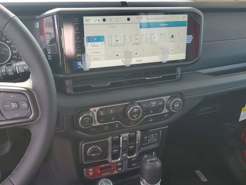 New 2026 Jeep Wrangler Unlimited Rubicon image 25