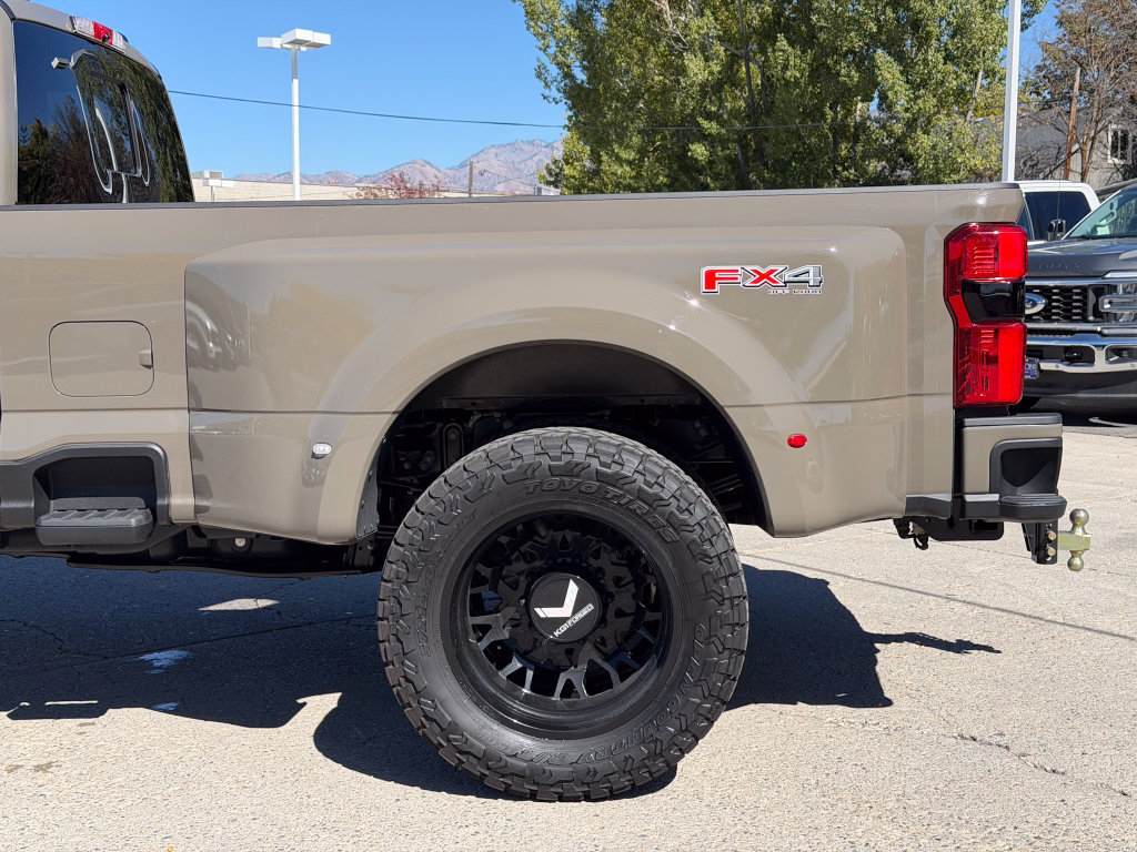 Used 2026 Ford F450 Platinum w/ Platinum Plus Package AWD/4WD image 8