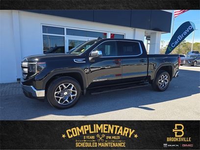 New 2026 GMC Sierra 1500 SLE w/ Preferred Package