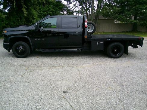 Used 2025 Chevrolet Silverado 3500 W/T w/ WT Convenience Package AWD/4WD image 2