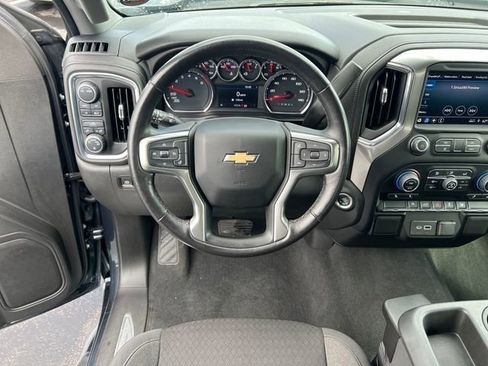 Used 2021 Chevrolet Silverado 1500 LT image 40