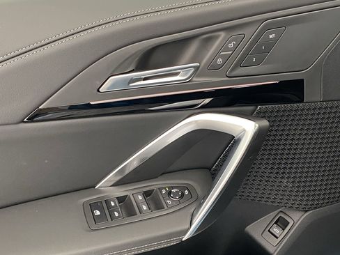 Used 2025 BMW X1 xDrive28i w/ Technology Package image 22