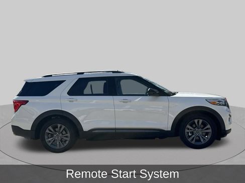 Used 2022 Ford Explorer XLT w/ Equipment Group 202A RWD image 6