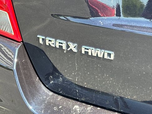 Used 2022 Chevrolet Trax LT w/ Driver Confidence Package image 26