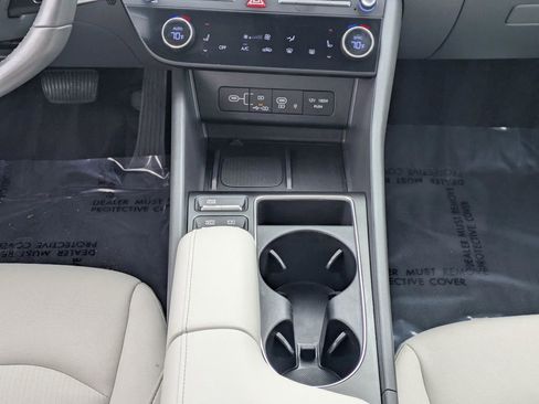 Used 2024 Hyundai Sonata SEL w/ Convenience Package FWD image 15