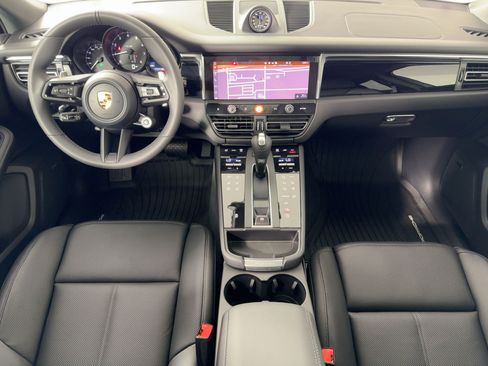 Used 2026 Porsche Macan AWD/4WD image 26