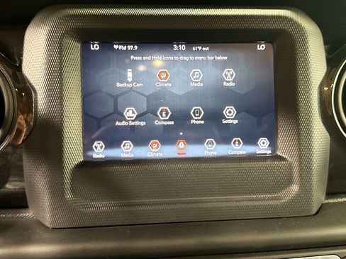 Used 2020 Jeep Wrangler Unlimited Sport image 27