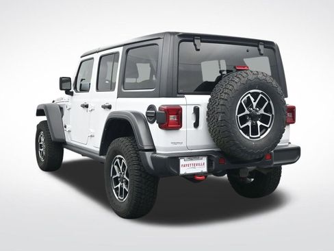 Used 2024 Jeep Wrangler Unlimited Rubicon AWD/4WD image 3