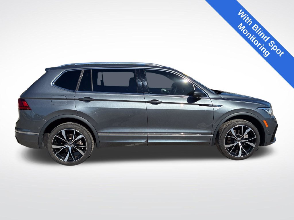 Used 2024 Volkswagen Tiguan SEL R-Line AWD/4WD image 2