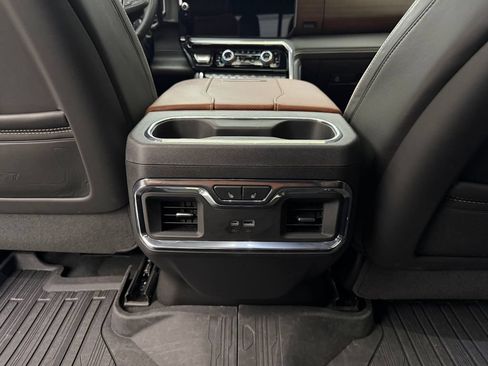 Used 2025 GMC Sierra 2500 Denali Ultimate AWD/4WD image 26