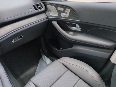 New 2026 Mercedes-Benz GLS 450 4MATIC image 17