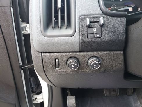 Used 2019 Chevrolet Colorado Z71 AWD/4WD image 25