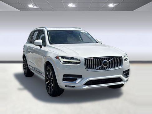 Certified 2023 Volvo XC90 B5 Plus w/ Protection Package Premier AWD/4WD image 7