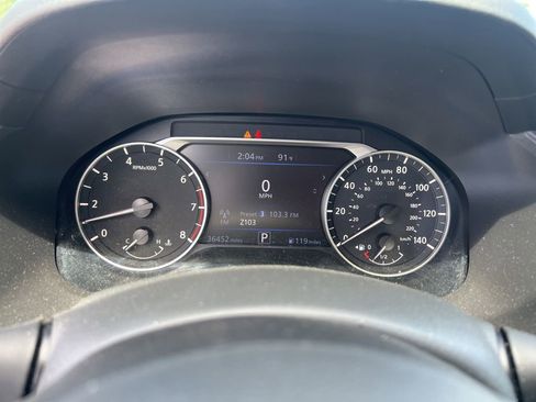 Used 2025 Nissan Altima 2.5 SV FWD image 7