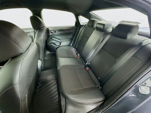 Used 2023 Honda Civic Sport image 25