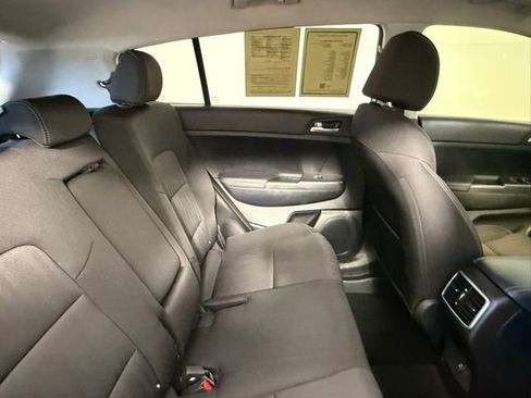 Used 2022 Kia Sportage LX image 43