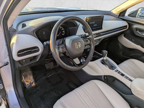 Used 2023 Honda HR-V EX-L image 10