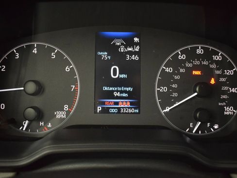 Used 2025 Toyota Corolla Cross LE AWD/4WD image 16