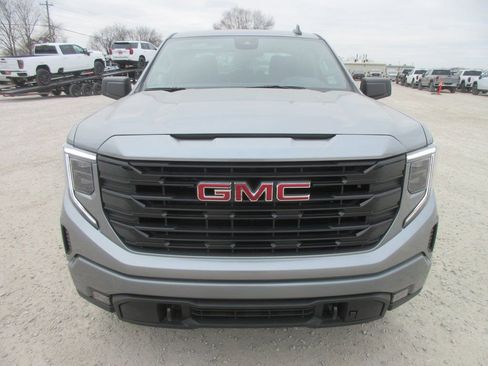 New 2026 GMC Sierra 1500 Elevation AWD/4WD image 12