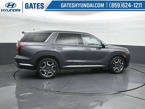Used 2024 Hyundai Palisade Limited AWD/4WD image 3