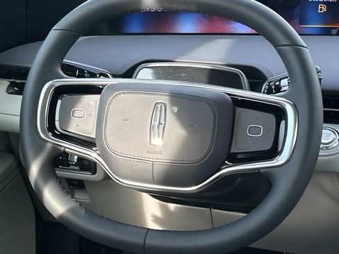 New 2026 Lincoln Nautilus Premier w/ Jet Appearance Package AWD/4WD image 11