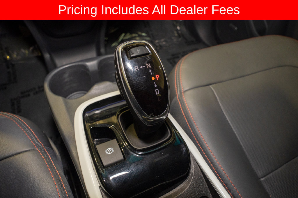 Used 2021 Chevrolet Bolt Premier w/ Infotainment Package FWD image 16