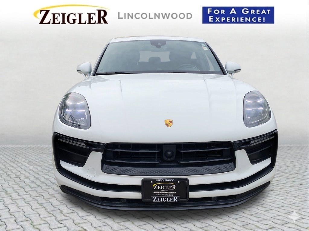 Used 2024 Porsche Macan AWD/4WD image 4