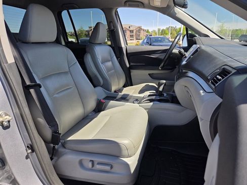 Used 2017 Honda Ridgeline RTL image 15