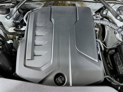 Used 2025 Audi Q5 Premium Plus w/ Premium Plus image 13