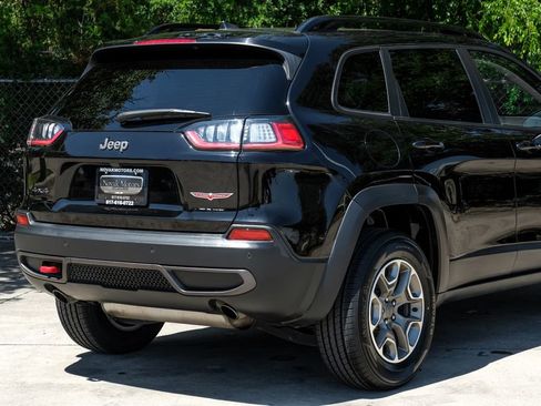 Used 2022 Jeep Cherokee Trailhawk w/ Sun, Sound & Nav Group AWD/4WD image 17