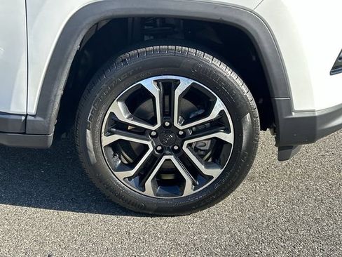 Used 2022 Jeep Compass Limited AWD/4WD image 13