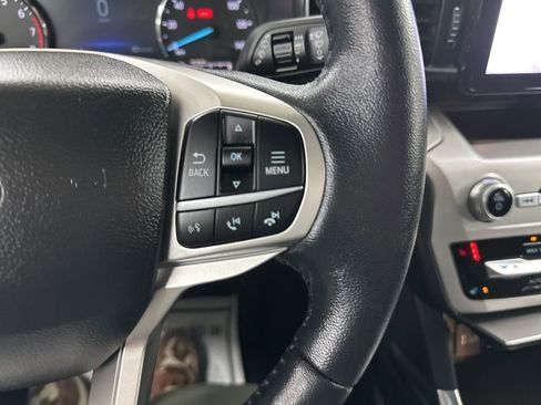 Used 2022 Ford Explorer XLT w/ Equipment Group 202A image 36