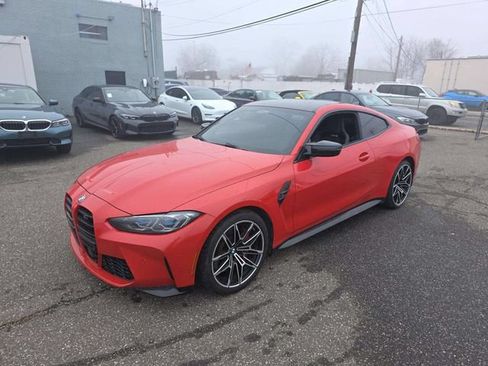Used 2021 BMW M4 Competition w/ Executive Package RWD image 2