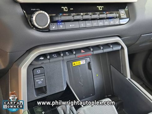 Used 2024 Toyota Tundra Limited AWD/4WD image 24