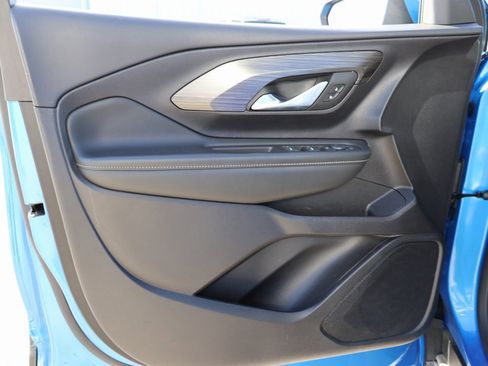 Used 2024 GMC Terrain SLE image 20