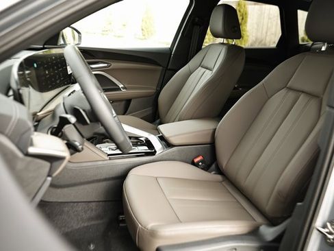 New 2025 Audi Q5 Premium image 19