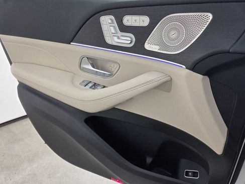 New 2026 Mercedes-Benz GLE 450 4MATIC image 16