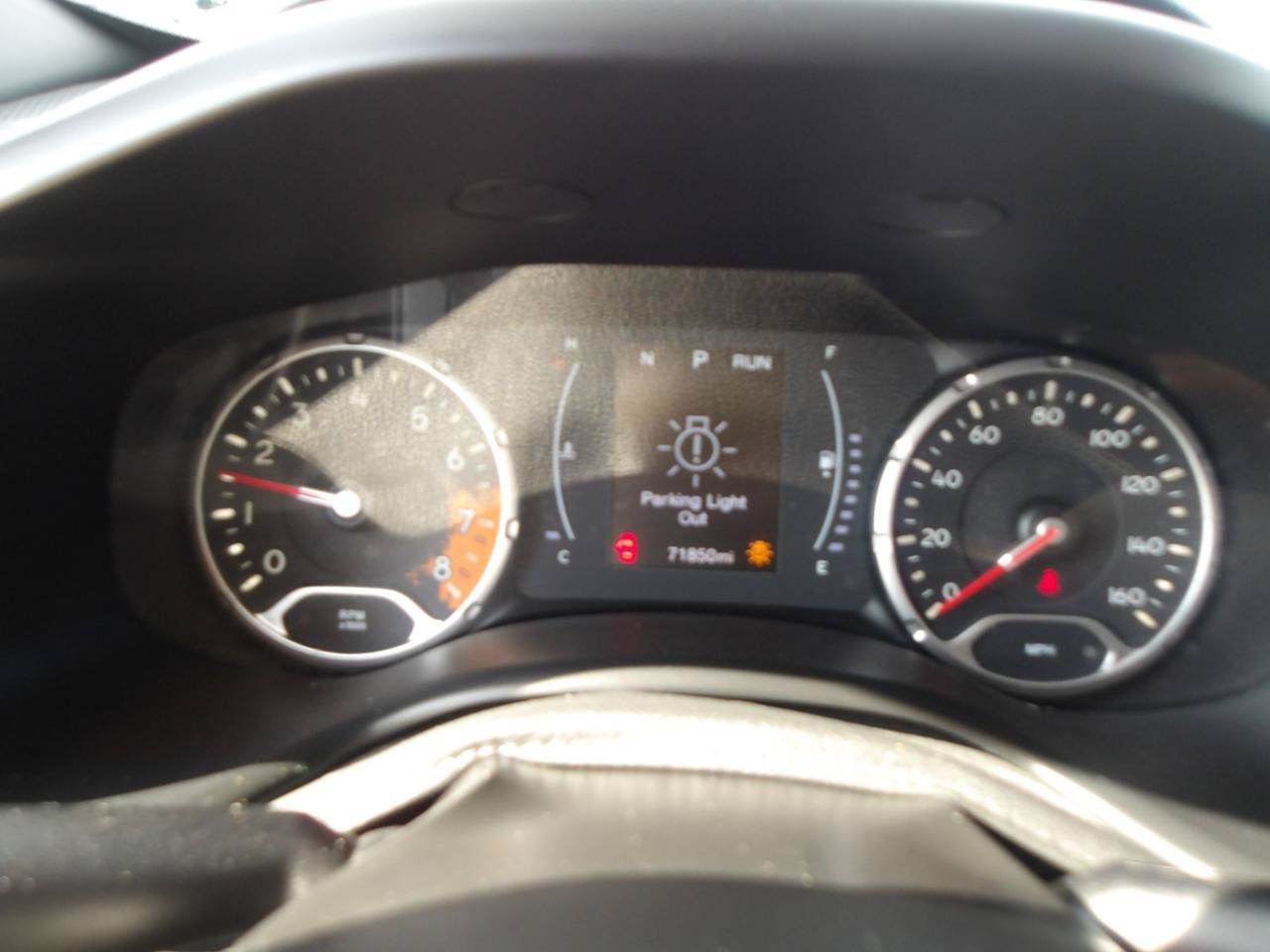 Used 2018 Jeep Renegade Altitude FWD image 21