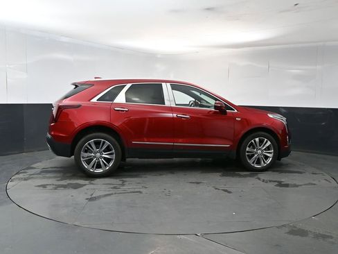 Used 2024 Cadillac XT5 Premium Luxury AWD/4WD image 6