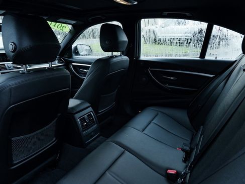 Used 2017 BMW 340i xDrive Sedan image 24