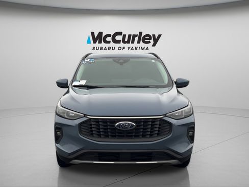 Used 2025 Ford Escape Platinum AWD/4WD image 8
