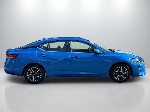 Used 2025 Nissan Sentra SV FWD image 13