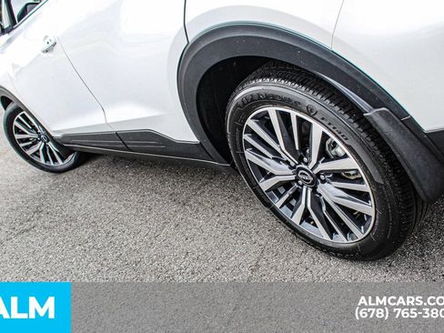 Used 2023 Nissan Kicks SV FWD image 14