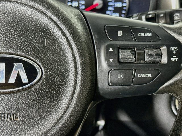 Used 2017 Kia Sorento FWD w/ LX Convenience Package image 12