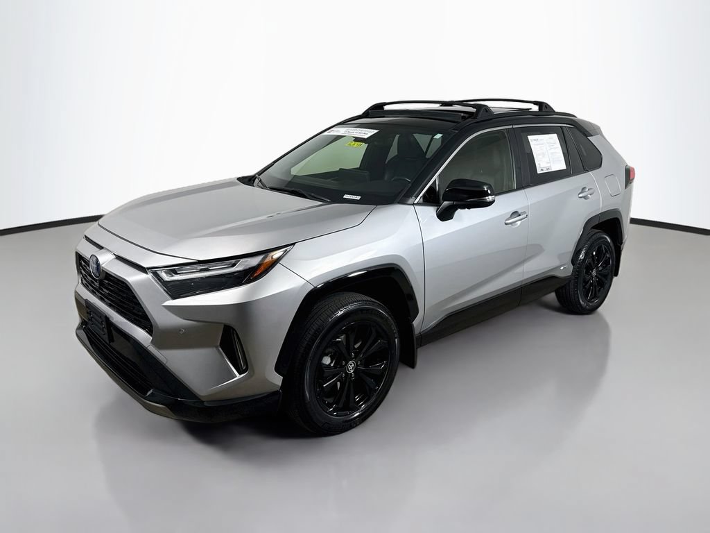 Certified 2023 Toyota RAV4 XSE AWD/4WD image 3