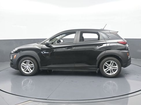 Used 2021 Hyundai Kona SE image 3