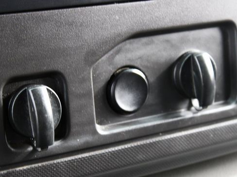 Used 2014 Ford E-350 and Econoline 350 Super Duty w/ Power Windows & Locks Group image 29