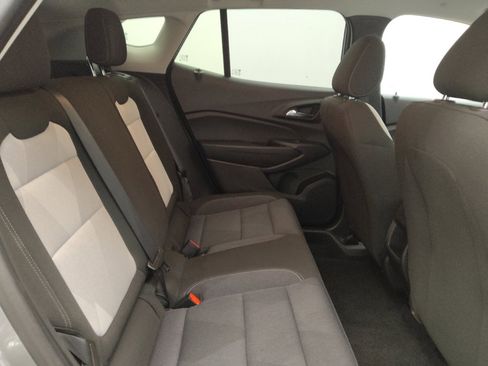 Used 2025 Chevrolet Trax LS FWD image 19