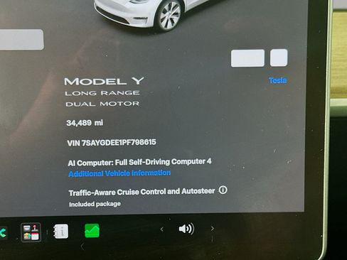 Used 2023 Tesla Model Y AWD image 18