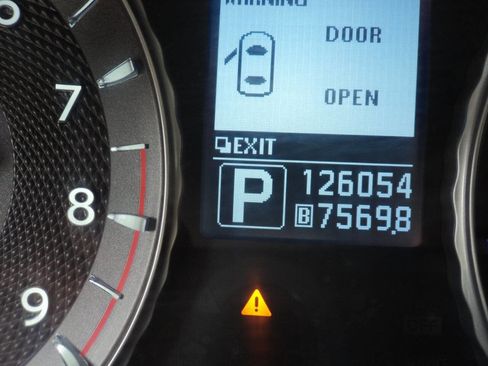 Used 2013 INFINITI M37 x w/ Premium Pkg image 9